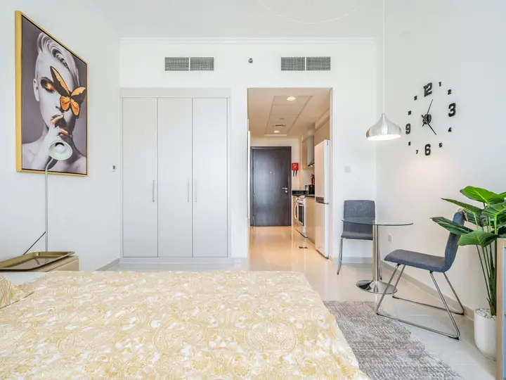 Дубай: Apartments Iconic Studio in Carson C Dubai Hills