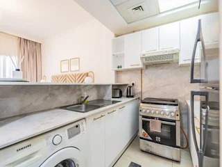 Дубай: Apartments Delightful Studio with Balcony Burj Al Nujoom