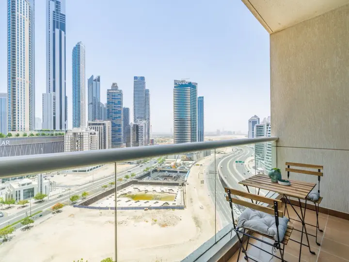 Дубай: Apartments Delightful Studio with Balcony Burj Al Nujoom