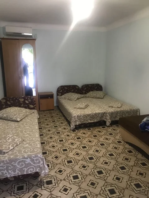 Судак: Гостевой дом ГРАНАТ