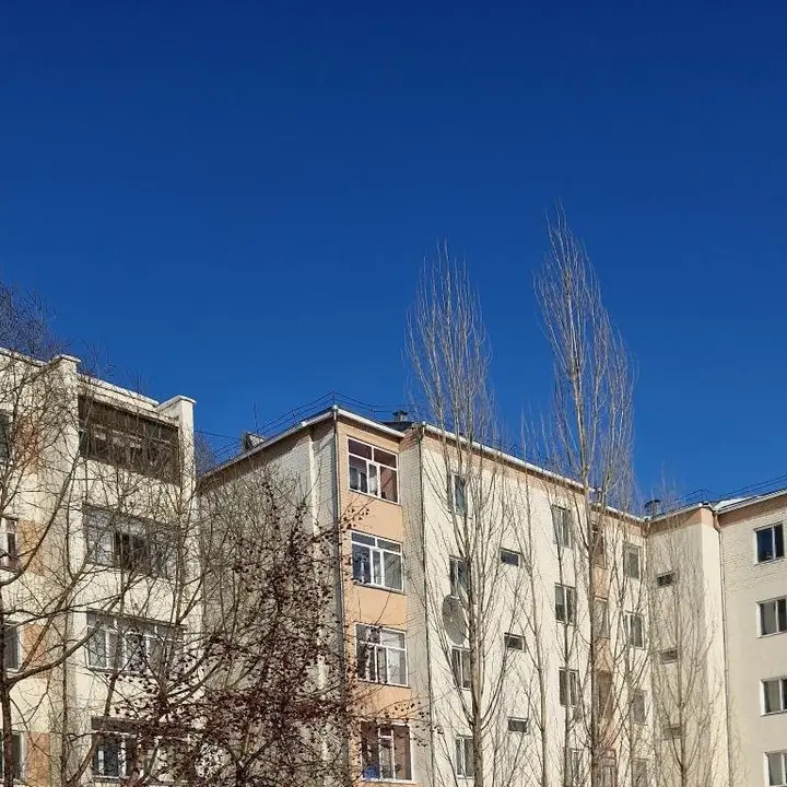 2 комнатная квартира, по суточно, напротив ТД Сырымбет — фото 1