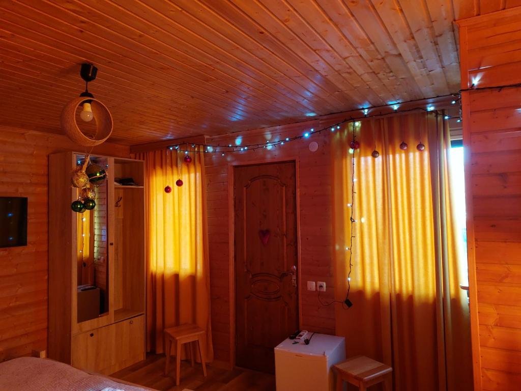 Сатаплия: Sweet Village