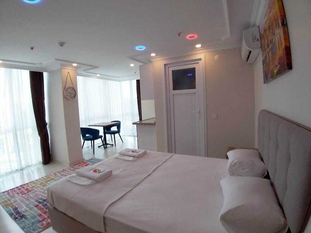 Батуми: Golden Fish Hotel