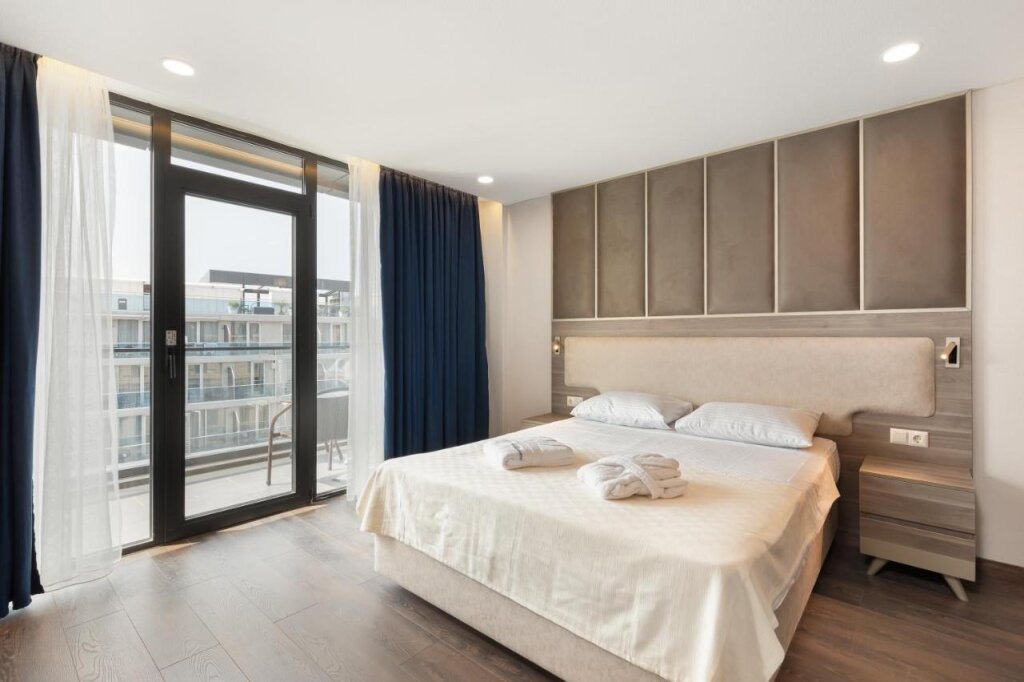 Батуми: Апарт-Отель Wyn Residences Batumi