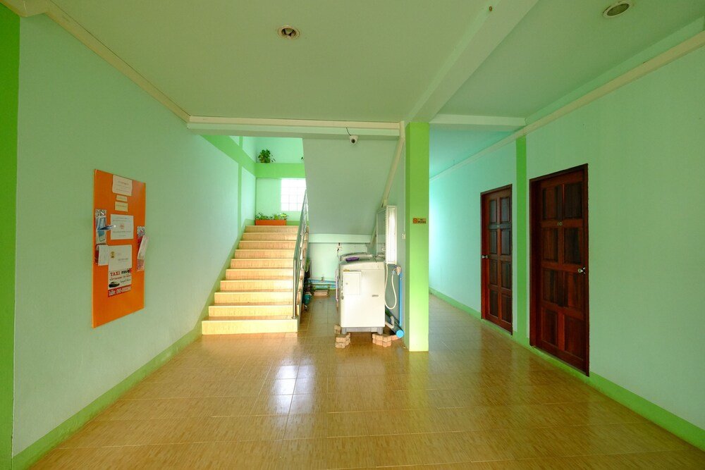 Сакон Накхон: Baansetthanan Apartment