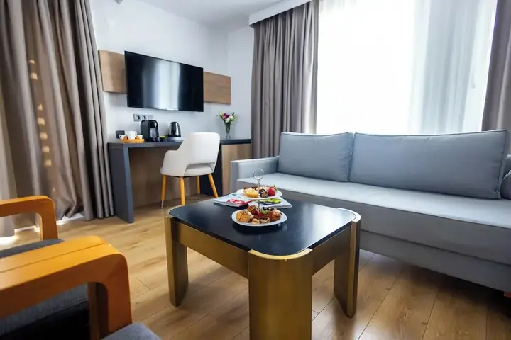 Яликавак: Yalinn Hotel