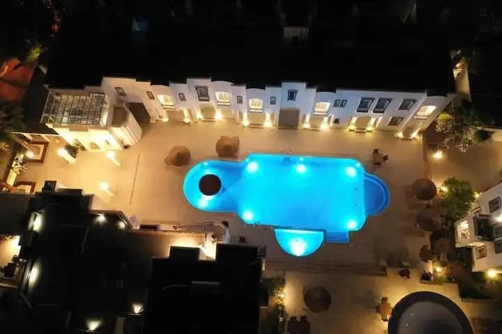 Яликавак: Yalinn Hotel