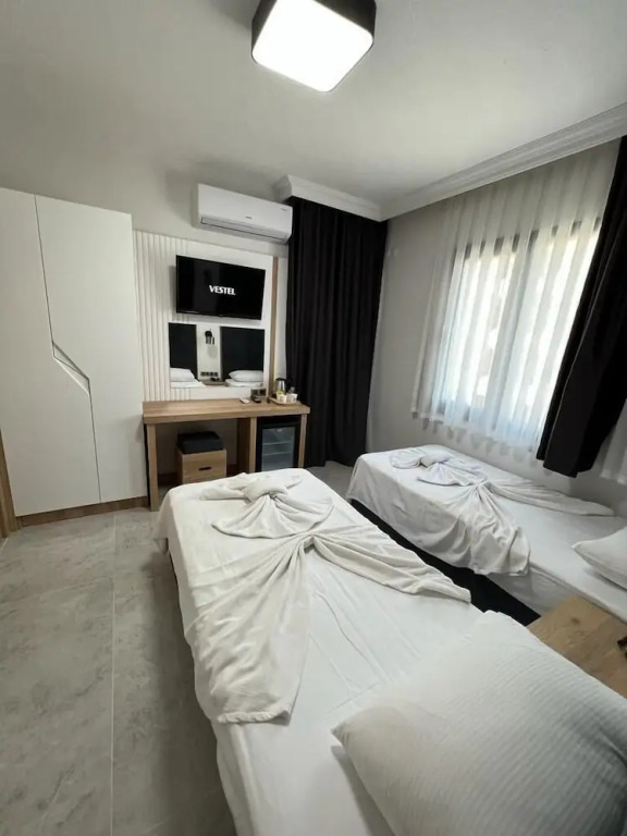 Капикири: Evren Hotel