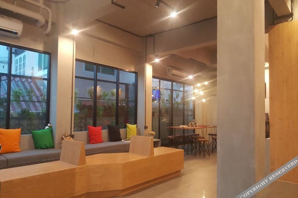 Лопбури: Saya Loft Hostel Lopburi