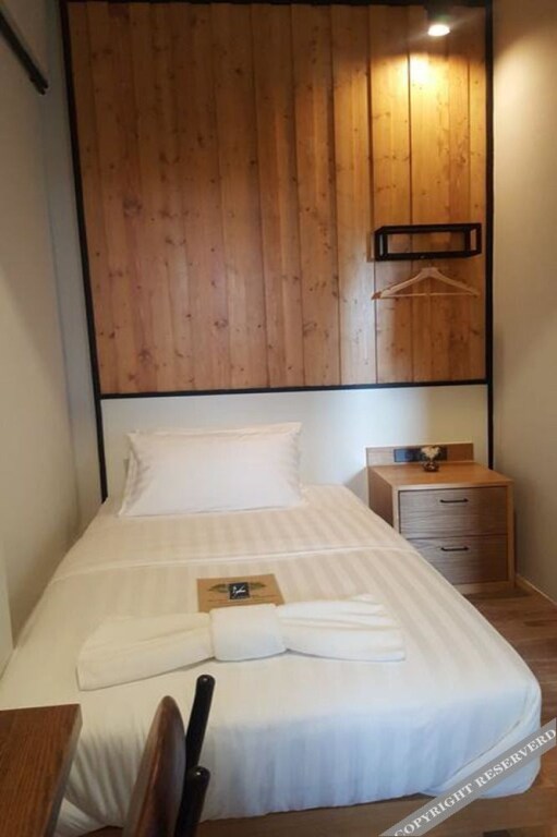 Лопбури: Saya Loft Hostel Lopburi