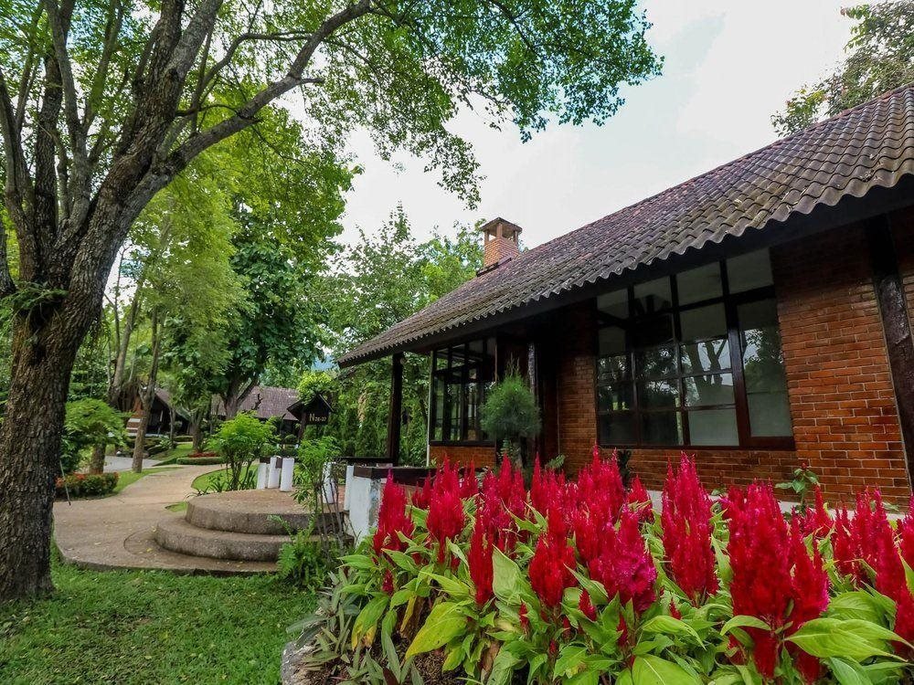 Сан-Кампаенг: Roong Aroon Hot Springs Resort