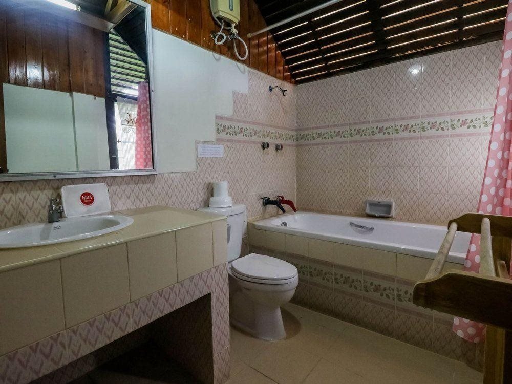 Сан-Кампаенг: Roong Aroon Hot Springs Resort