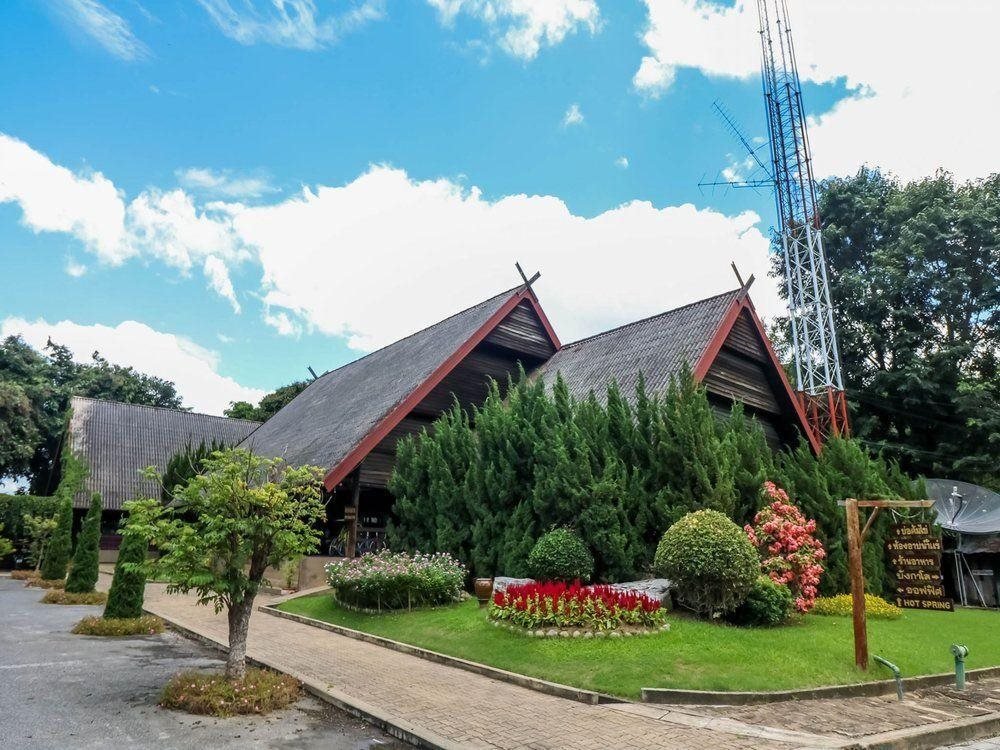 Сан-Кампаенг: Roong Aroon Hot Springs Resort
