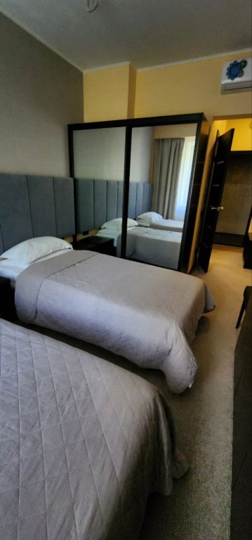 Владивосток: Отель Аякс