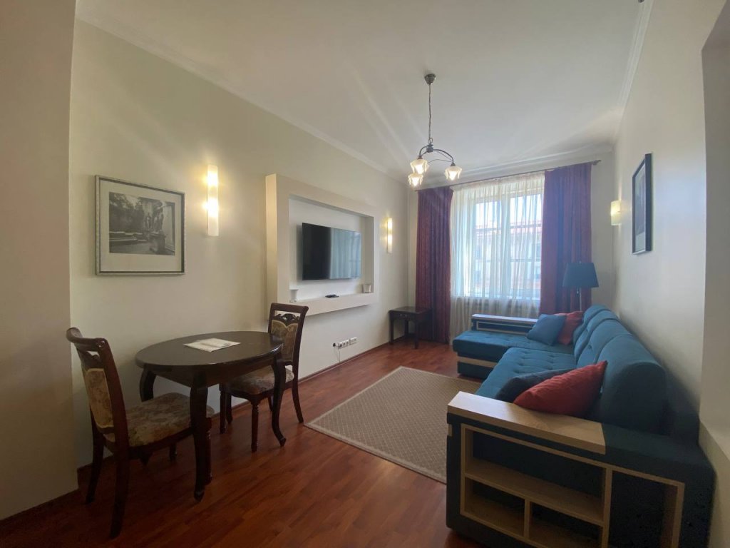 Апартаменты 3-комнатные HomeApart пр-т Независимости, 13 — фото 2