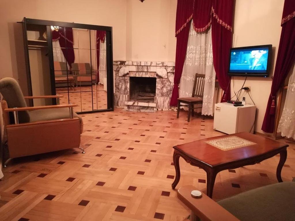 Тбилиси: Отель Holiday Georgia