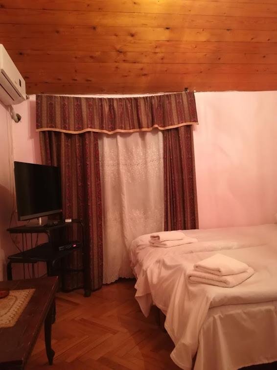 Тбилиси: Отель Holiday Georgia