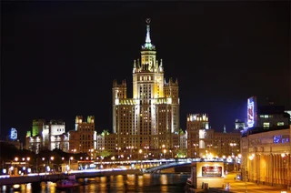Москва: Апартаменты Роскошные с Балконом и Видом на Кремль