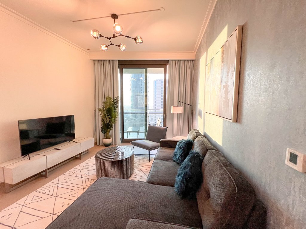 Дубай: Апартаменты Cosmos Living Downtown Dubai