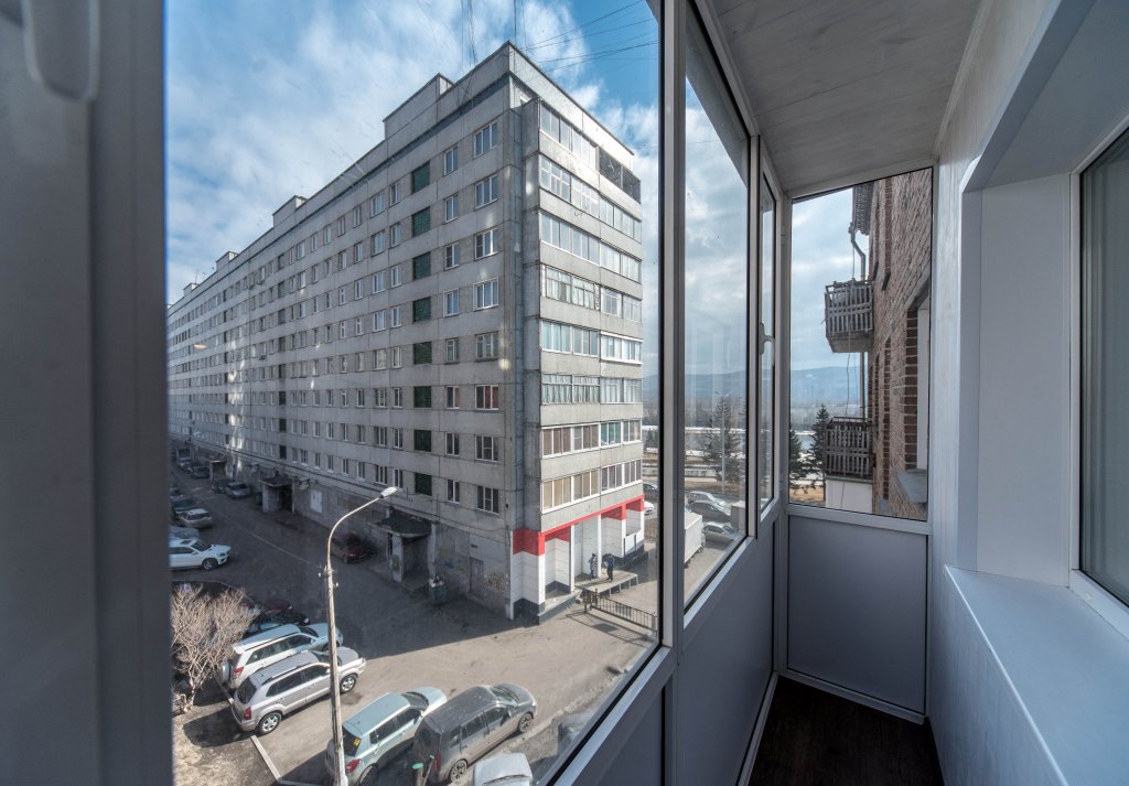 Красноярск: Квартира на набережной в центре города для 4 человек