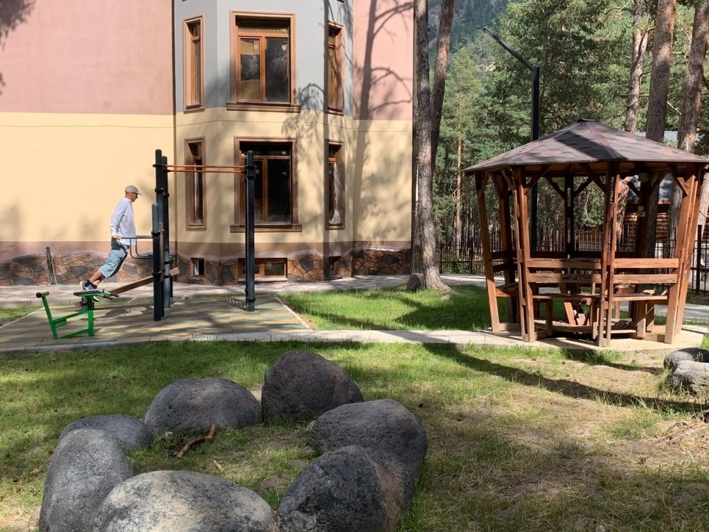 Ksisyuryulgen: Апартаменты Горная Сказка