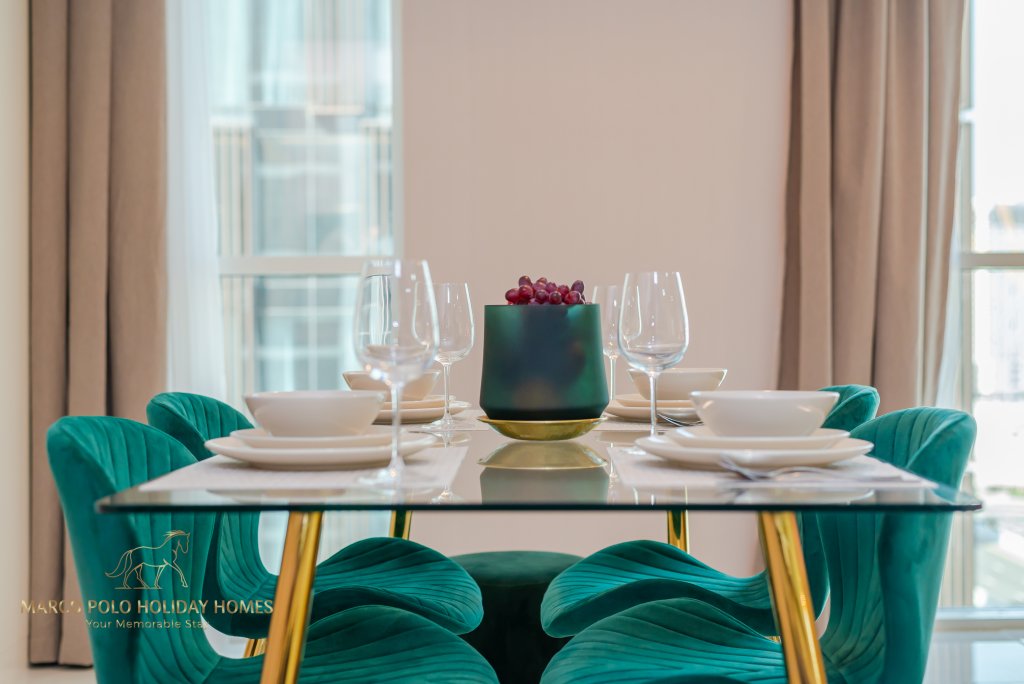 Дубай: Апартаменты Marco Polo - Colorful Charm with Captivating City Views