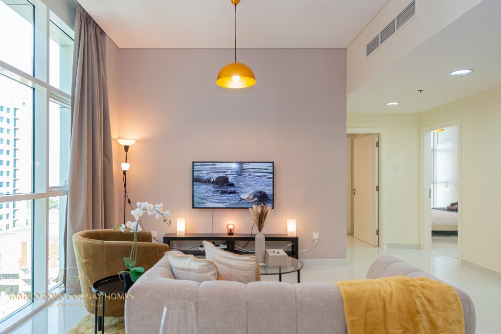 Дубай: Апартаменты Marco Polo - Colorful Charm with Captivating City Views