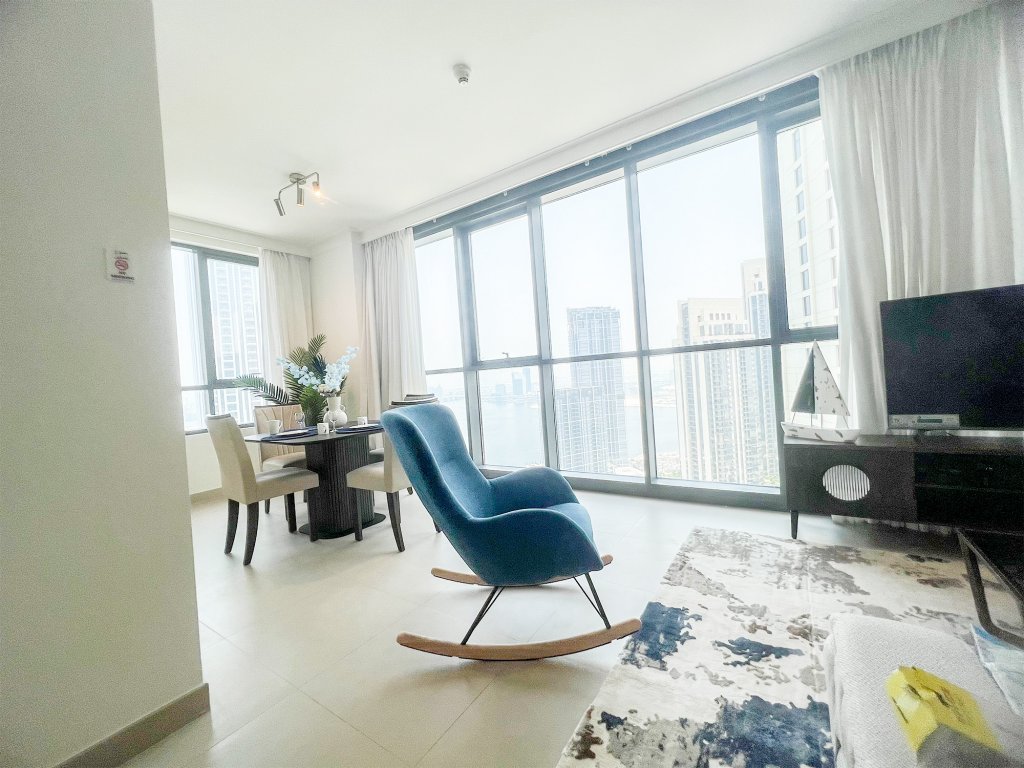 Дубай: Апартаменты Cosmos Living Sea View Dubai Creek Harbour