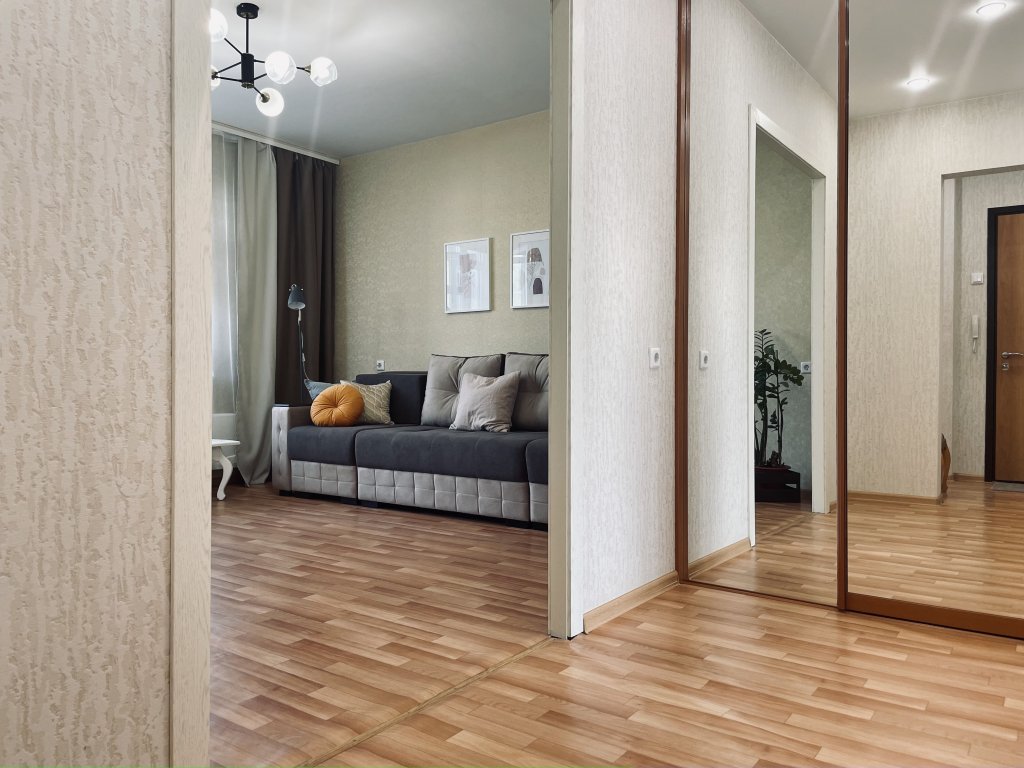 Красноярск: Апартаменты Argentum Home Корнеева 26