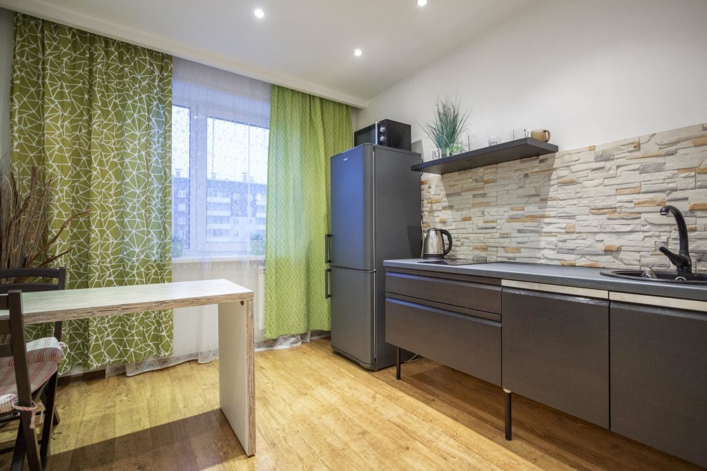Красноярск: Apartments on Vesna Street 7A