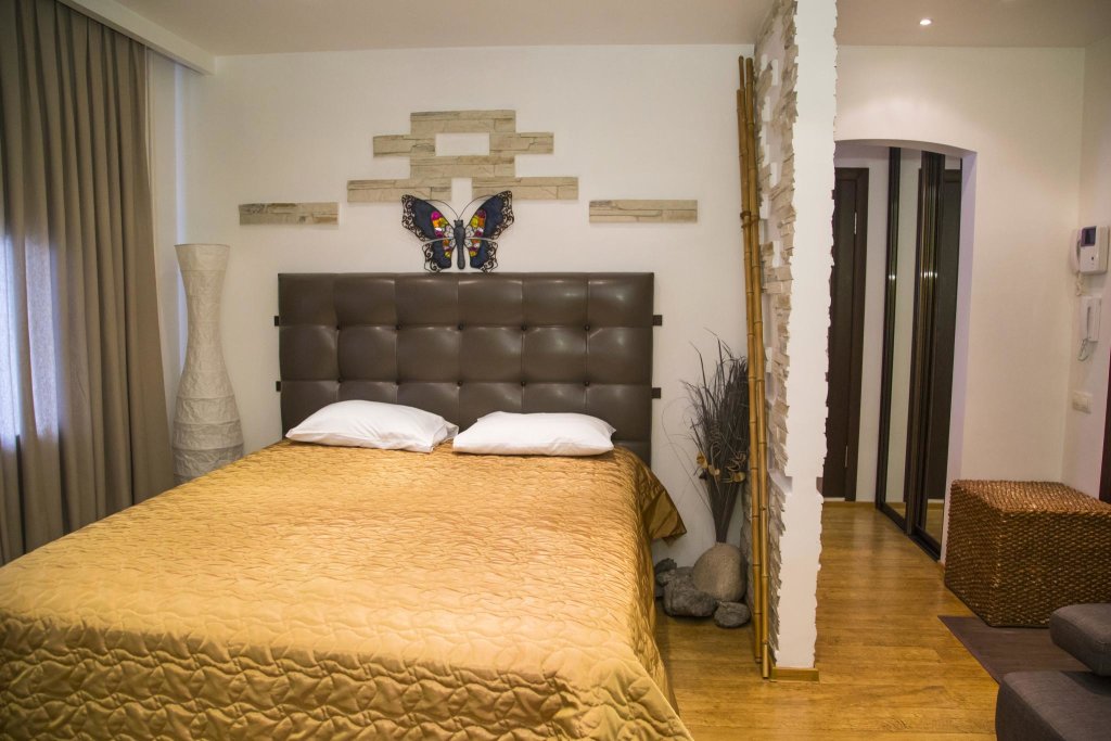 Красноярск: Apartments on Vesna Street 7A