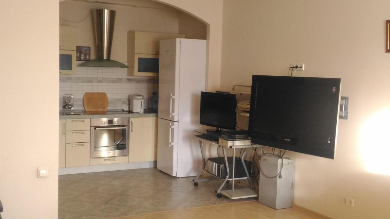 Москва: Kakhovka 18/1 Apartment