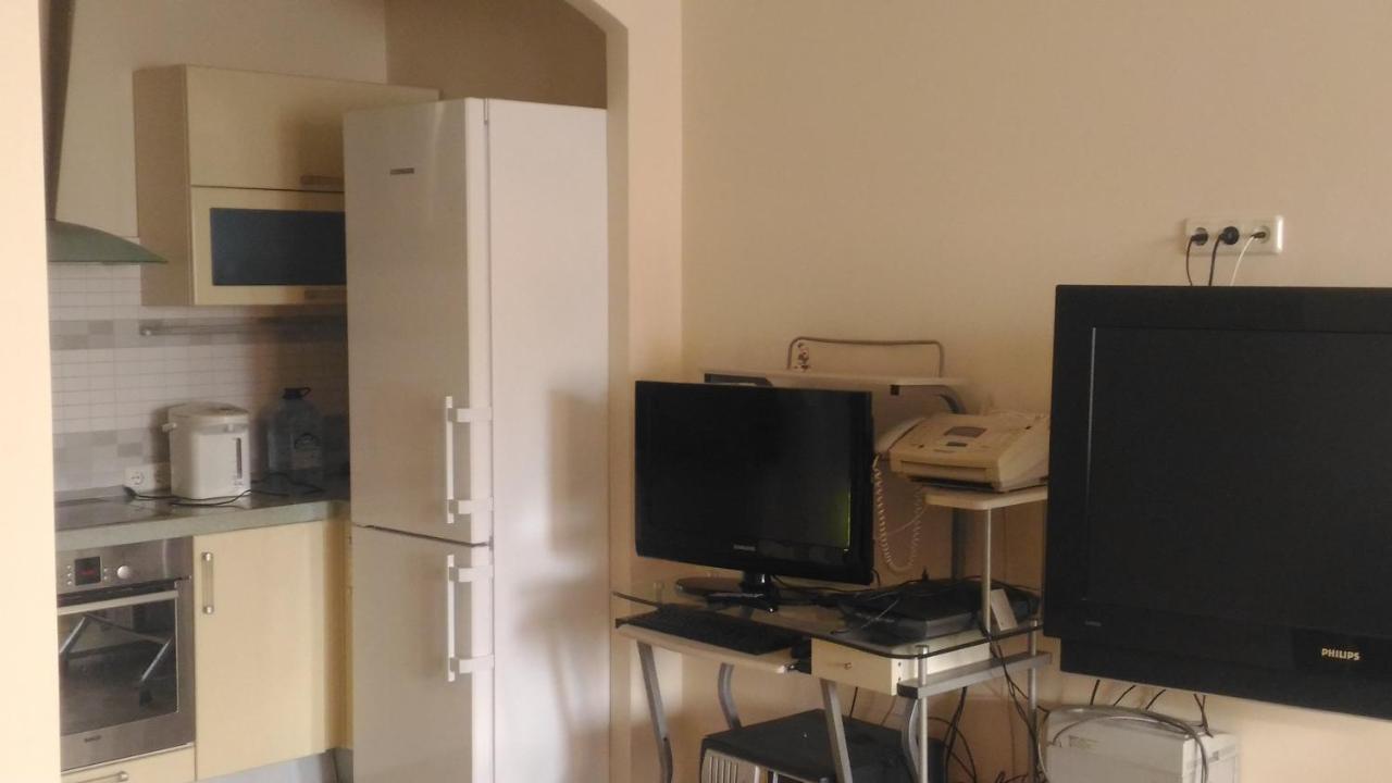 Москва: Kakhovka 18/1 Apartment