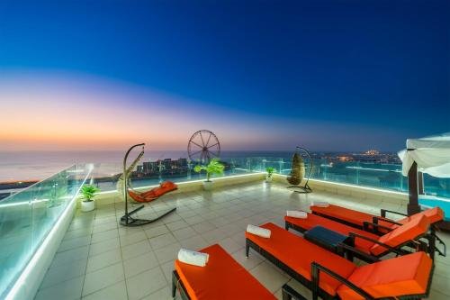 Дубай: Dubai 5* Penthouse front sea 6 Bdr. private pool!