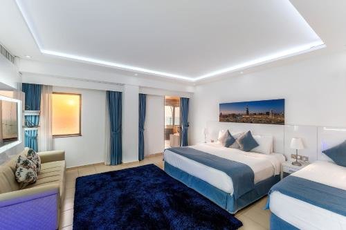 Дубай: Dubai 5* Penthouse front sea 6 Bdr. private pool!