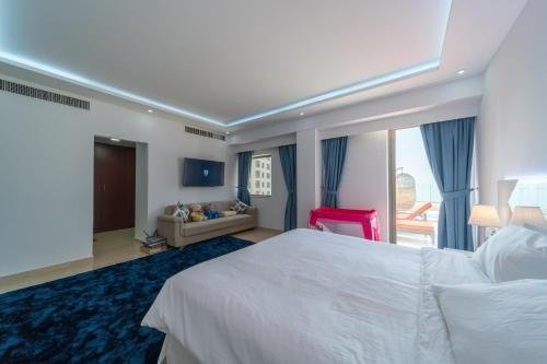 Дубай: Dubai 5* Penthouse front sea 6 Bdr. private pool!