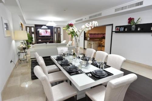 Дубай: Dubai 5* Penthouse front sea 6 Bdr. private pool!