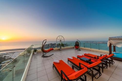 Дубай: Dubai 5* Penthouse front sea 6 Bdr. private pool!