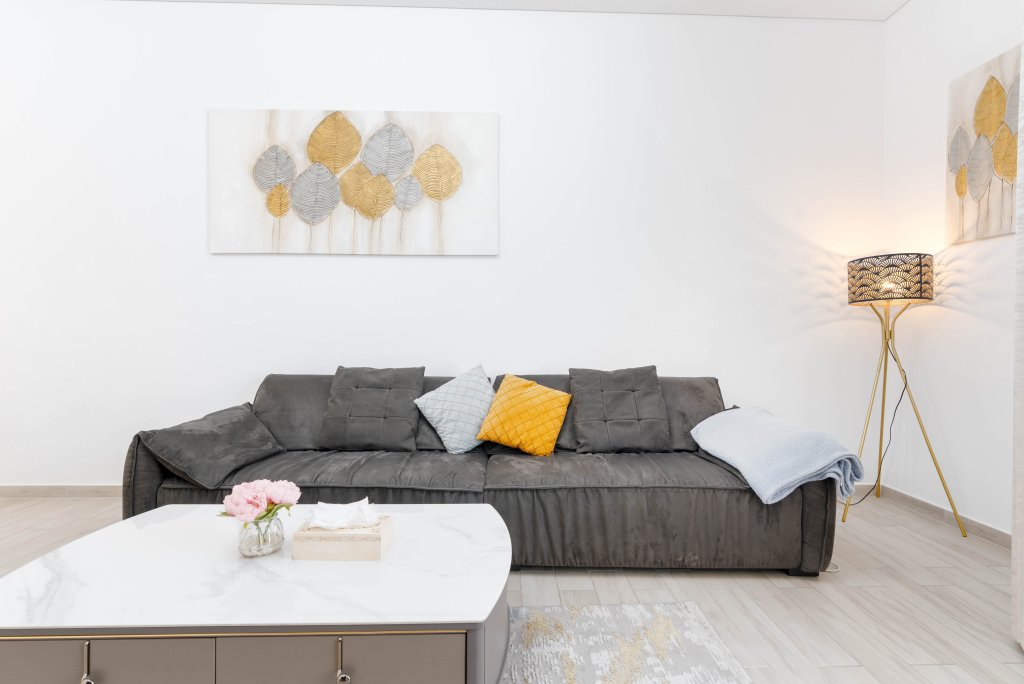Дубай: Апартаменты  SuperHost - Chic Home in the Heart of JVC with Designer Pool