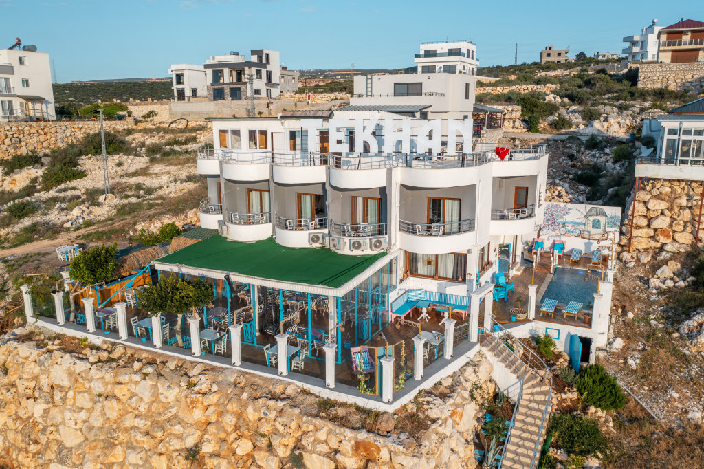Лимонлу: Hotel TEK HAN KUMKUYU