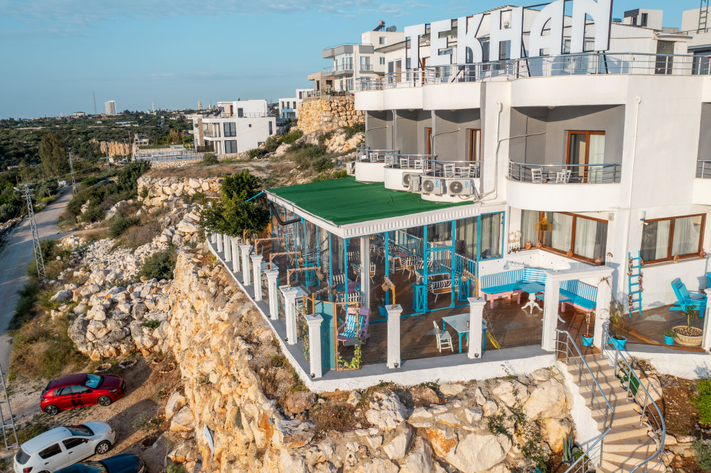 Лимонлу: Hotel TEK HAN KUMKUYU