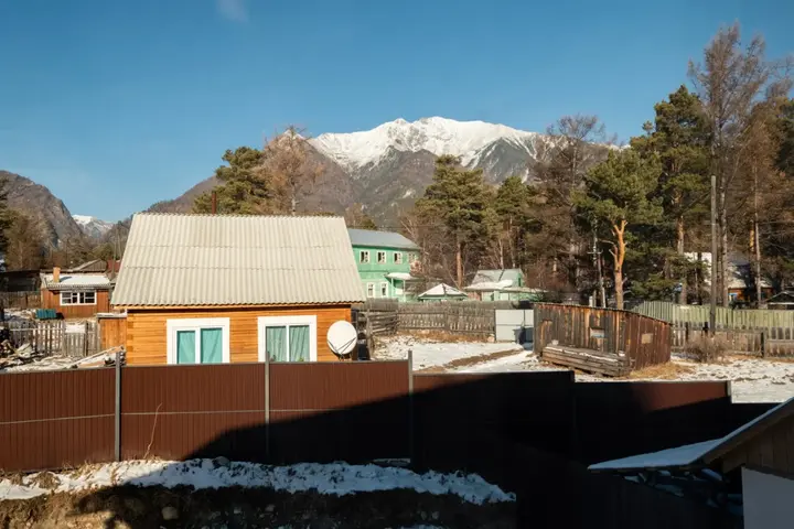 Аршан: Отель Дом у реки