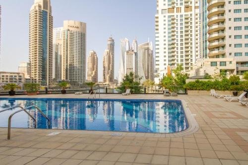 Дубай: Bespoke Holiday Homes - Studio Apartment with Marina View