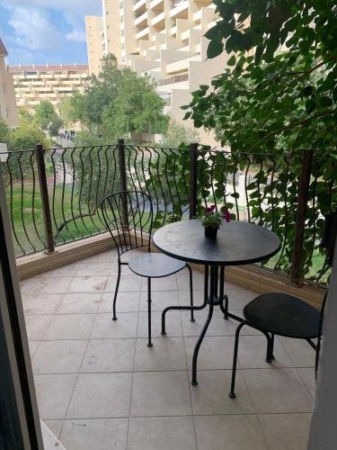 Дубай: Eden Apartment Dubai