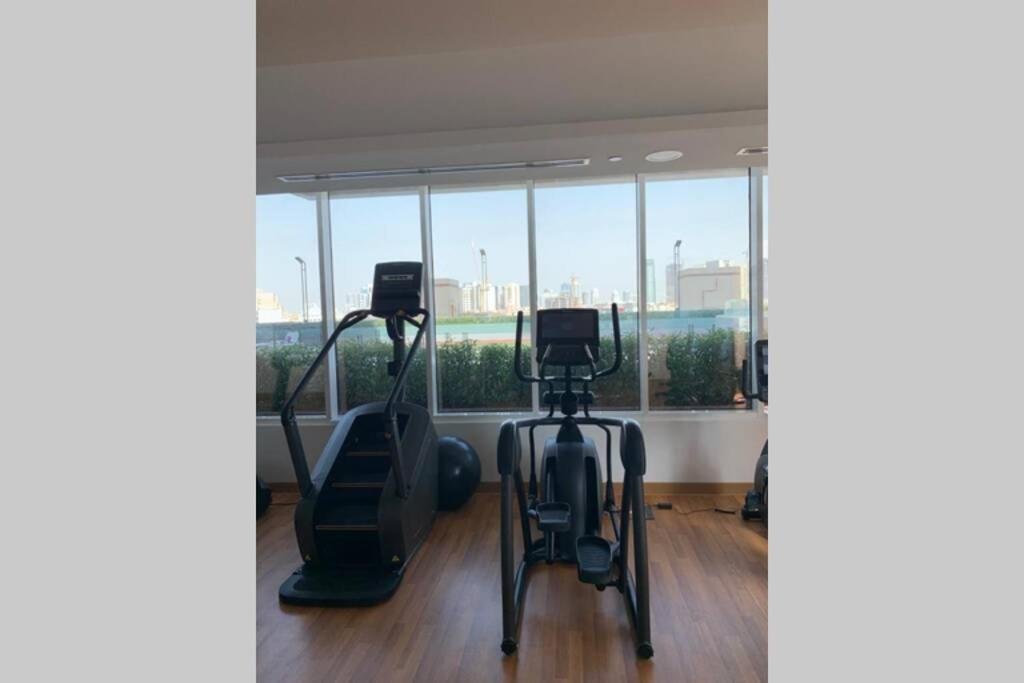 Дубай: Lovely 1 bedroom apartments in the heart of Dubai