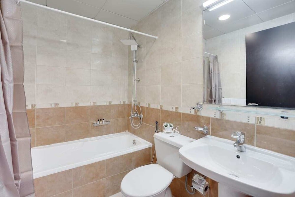 Дубай: Dazzling Apartment in Dubai Gate Central of Jlt