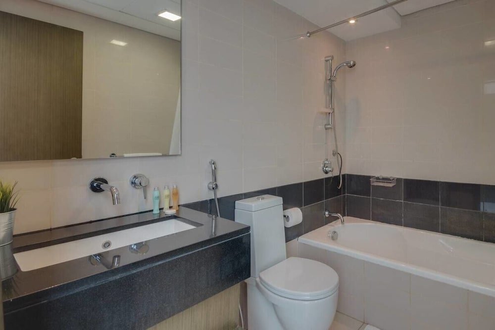 Дубай: Stylish Apartment With the Best Burj Views