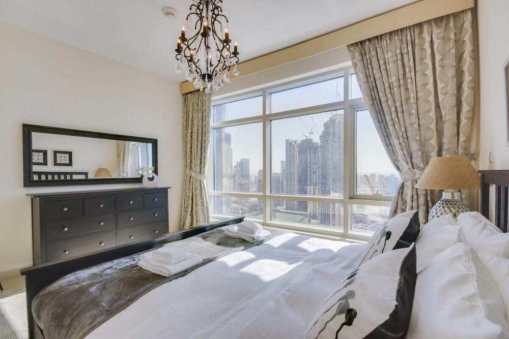Дубай: Stylish Apartment With the Best Burj Views