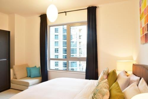 Дубай: Yallarent Burj Residences Apartment