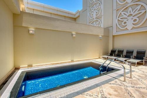 Дубай: Penthouse Full Sea View With Pool JBR